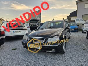 ( VENDIDO) Mercedes-Benz C 220 (W203)  Automático